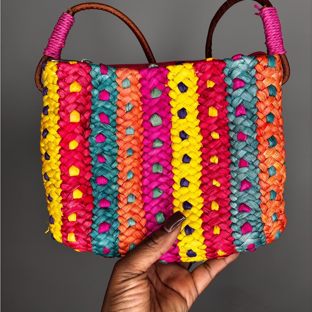 Sand N Sun Woven Women's Bag